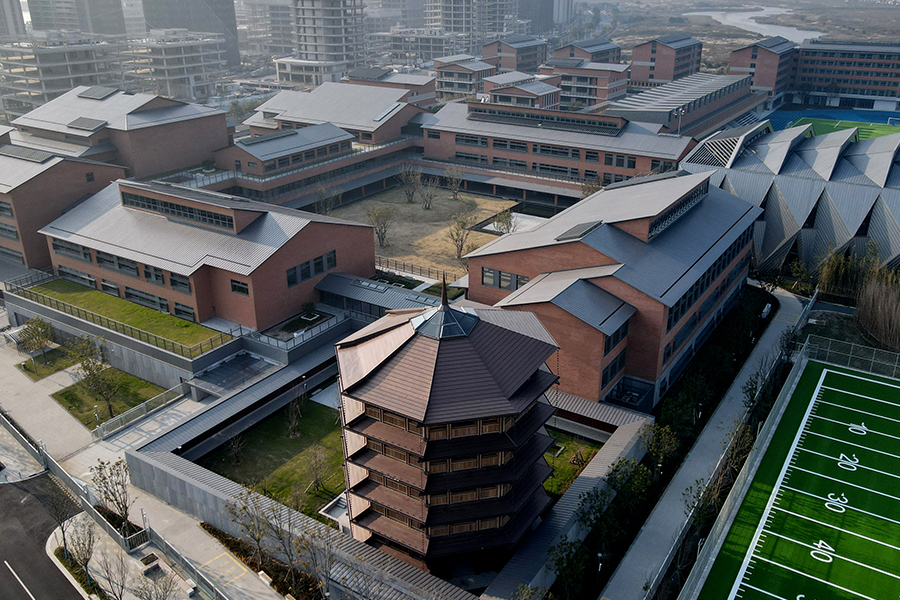 Dakbedekkingsproject van Dishui Lake School
